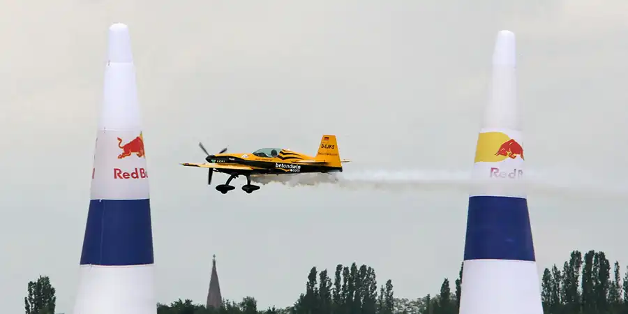 085 | 2006 | Berlin | Red Bull Air Race | © carsten riede fotografie