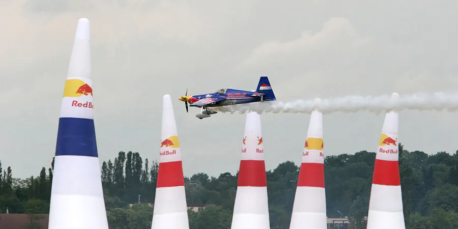 092 | 2006 | Berlin | Red Bull Air Race | © carsten riede fotografie