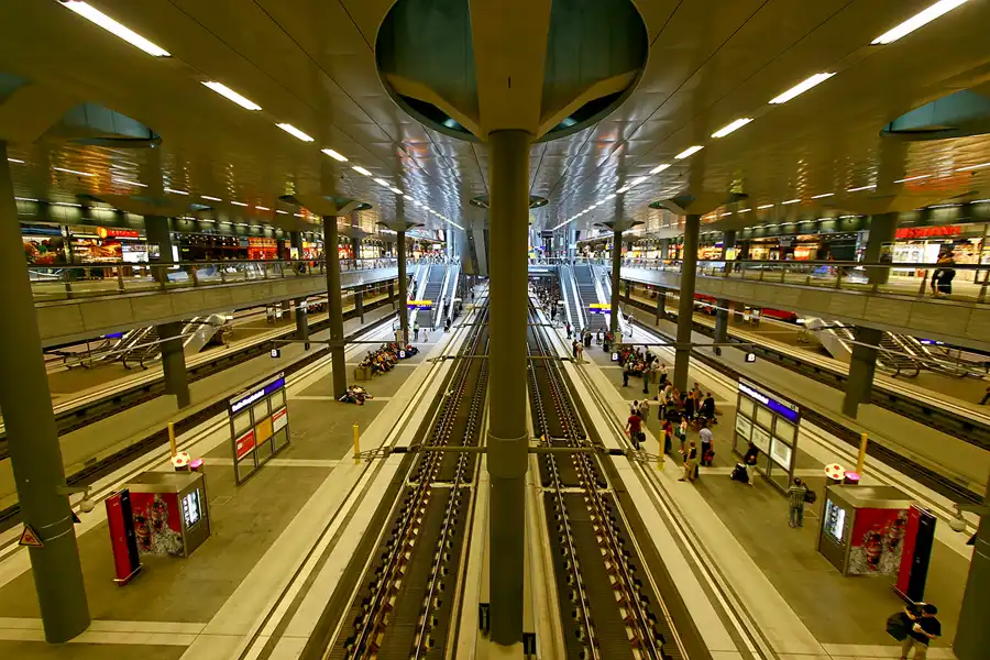 003 | 2006 | Berlin | Hauptbahnhof | © carsten riede fotografie