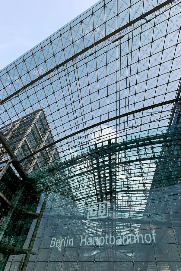 012 | 2006 | Berlin | Hauptbahnhof | © carsten riede fotografie