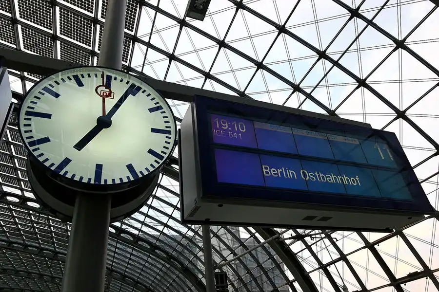 026 | 2006 | Berlin | Hauptbahnhof | © carsten riede fotografie