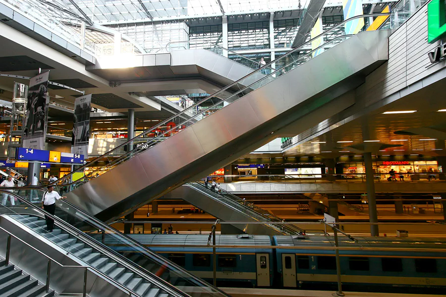 006 | 2006 | Berlin | Hauptbahnhof | © carsten riede fotografie