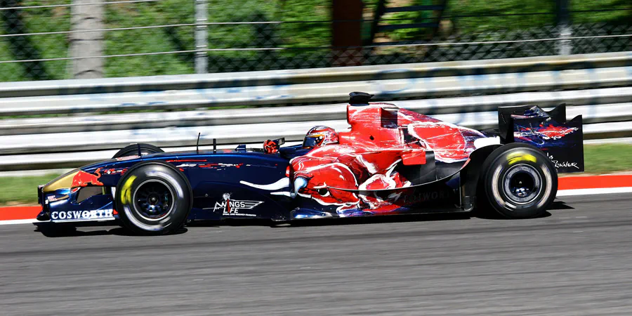 097 | 2006 | Monza | Toro Rosso-Cosworth STR1 | Vitantonio Liuzzi | © carsten riede fotografie