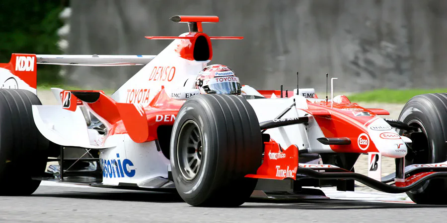 111 | 2006 | Monza | Toyota TF106B | Jarno Trulli | © carsten riede fotografie