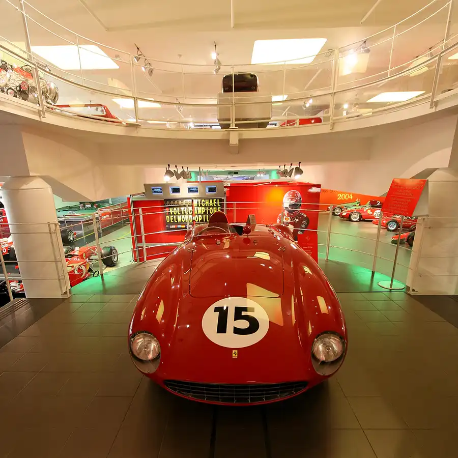 024 | 2006 | Maranello | Galleria Ferrari | © carsten riede fotografie