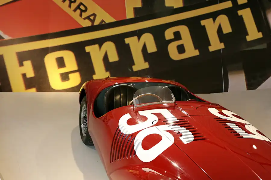 031 | 2006 | Maranello | Galleria Ferrari | © carsten riede fotografie