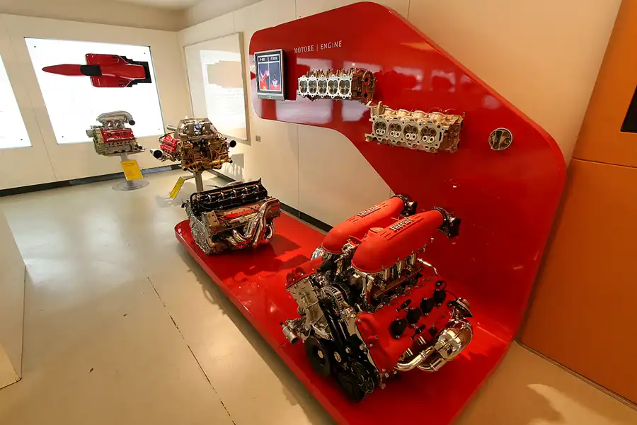 056 | 2006 | Maranello | Galleria Ferrari | © carsten riede fotografie