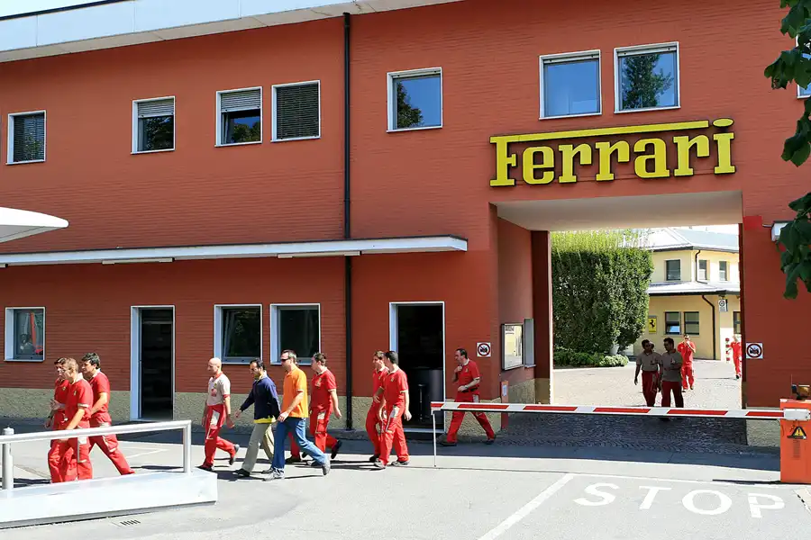 084 | 2006 | Maranello | © carsten riede fotografie