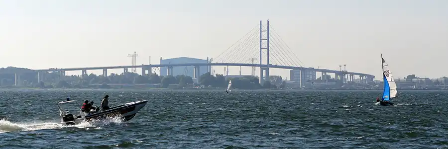 149 | 2006 | Stralsund | 2. Strelasundquerung | © carsten riede fotografie