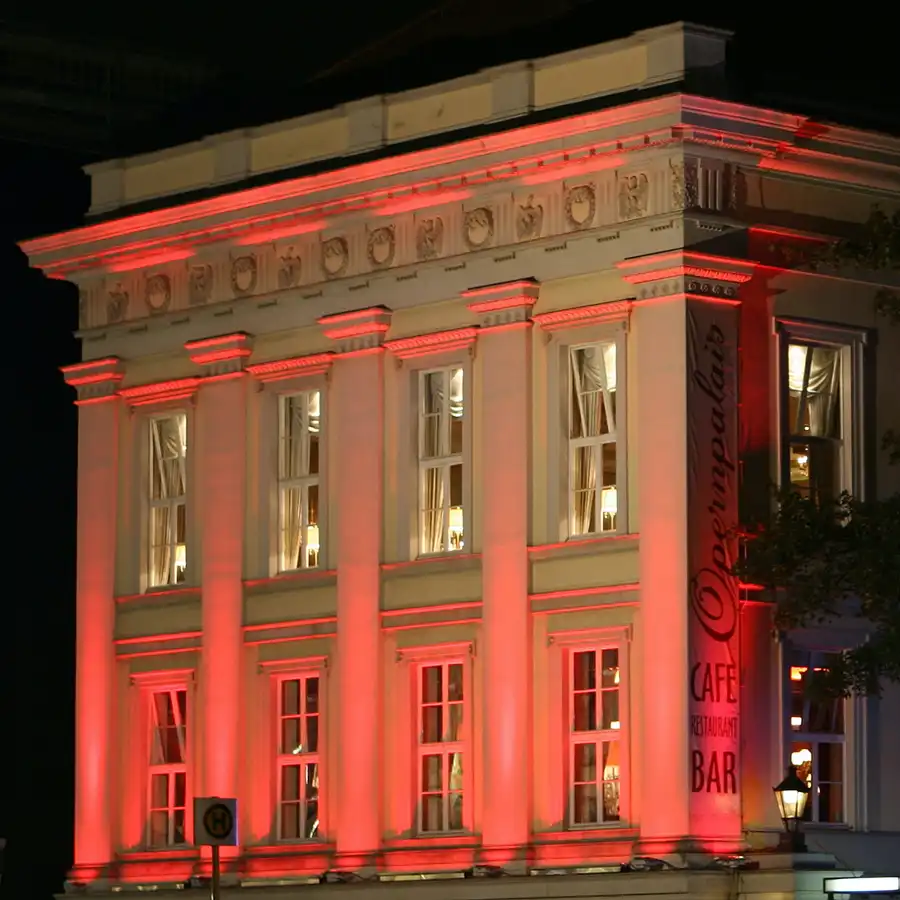 022 | 2006 | Berlin | Festival Of Lights | Unter den Linden | © carsten riede fotografie