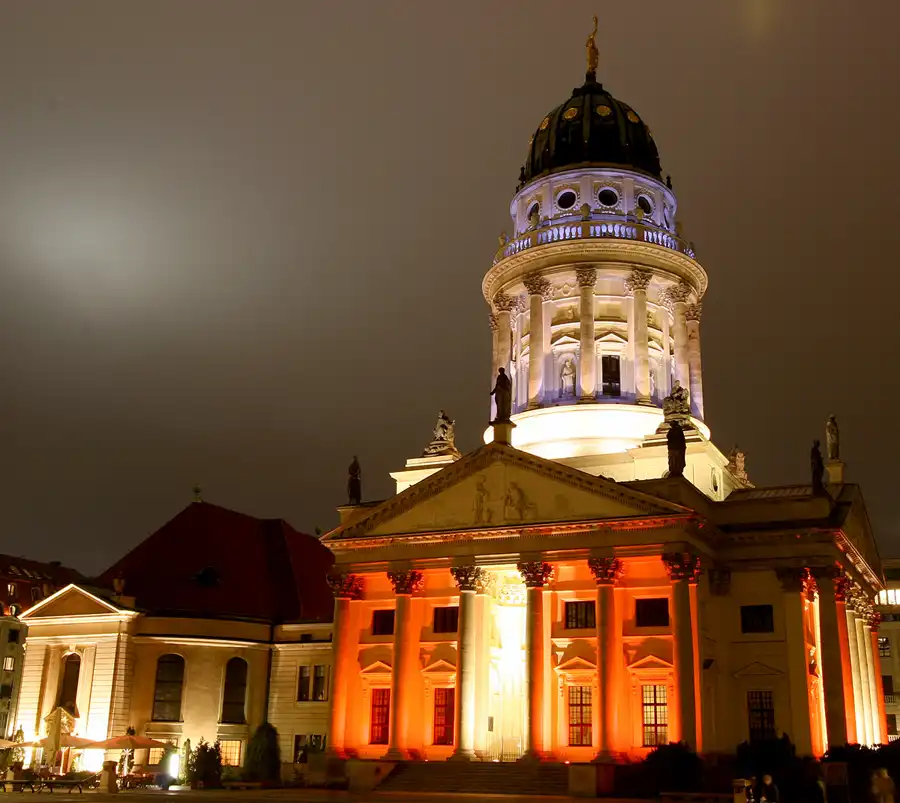 035 | 2006 | Berlin | Festival Of Lights | Gendarmenmarkt | © carsten riede fotografie