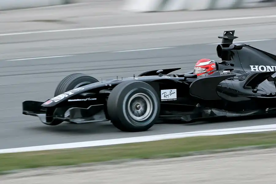 043 | 2006 | Barcelona | Honda RA106 | James Rossiter | © carsten riede fotografie