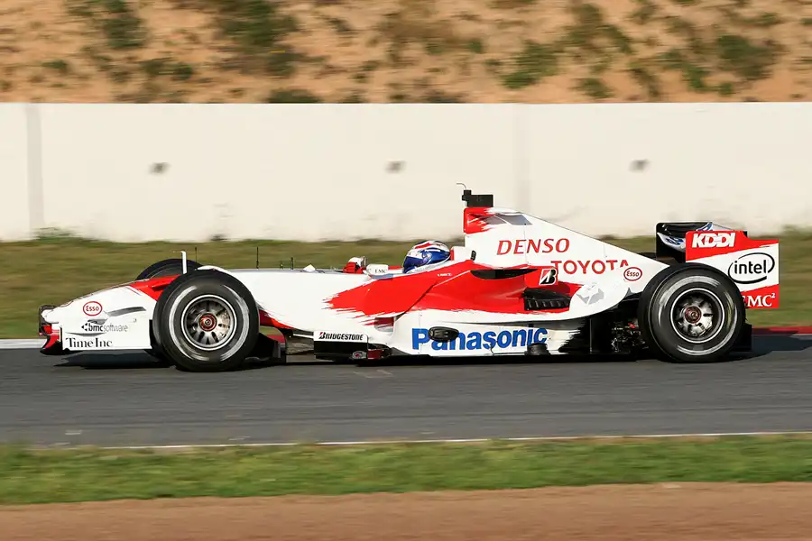 118 | 2006 | Barcelona | Toyota TF106B | Olivier Panis | © carsten riede fotografie