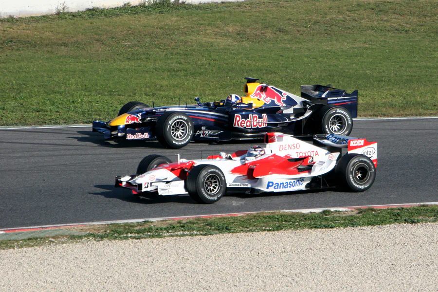 072 | 2006 | Barcelona | Red Bull-Ferrari RB2 + Toyota TF106B | David Coulthard + Jarno Trulli | © carsten riede fotografie