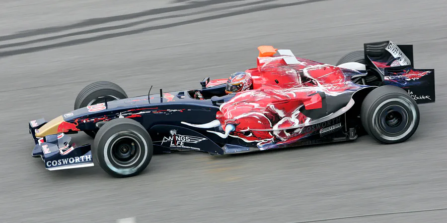 098 | 2006 | Barcelona | Toro Rosso-Cosworth STR1 | Vitantonio Liuzzi | © carsten riede fotografie