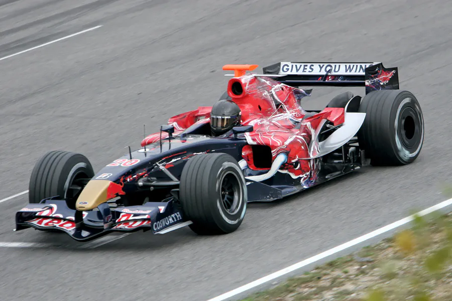 100 | 2006 | Barcelona | Toro Rosso-Cosworth STR1 | Vitantonio Liuzzi | © carsten riede fotografie