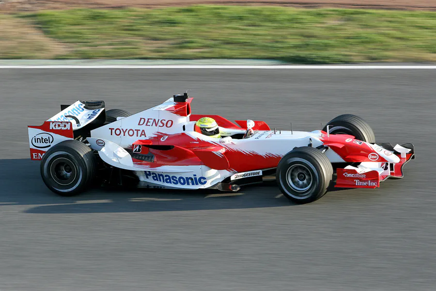 122 | 2006 | Barcelona | Toyota TF106B | Ralf Schumacher | © carsten riede fotografie
