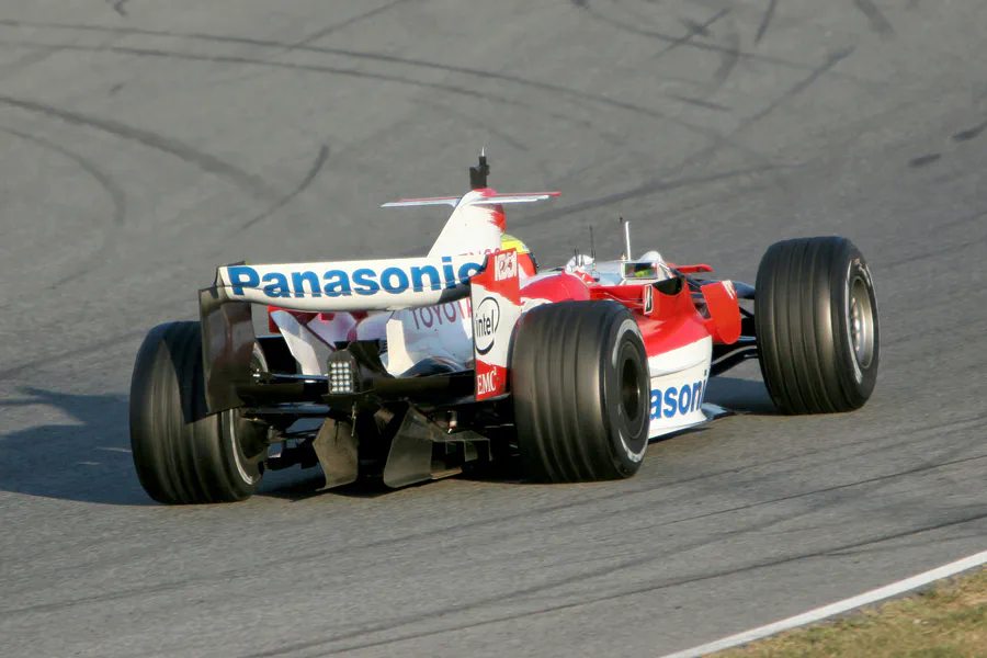 123 | 2006 | Barcelona | Toyota TF106B | Ralf Schumacher | © carsten riede fotografie