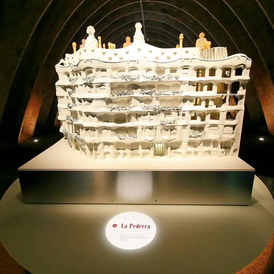 013 | 2006 | Barcelona | Casa Mila – La Pedrera (Gaudi) | © carsten riede fotografie