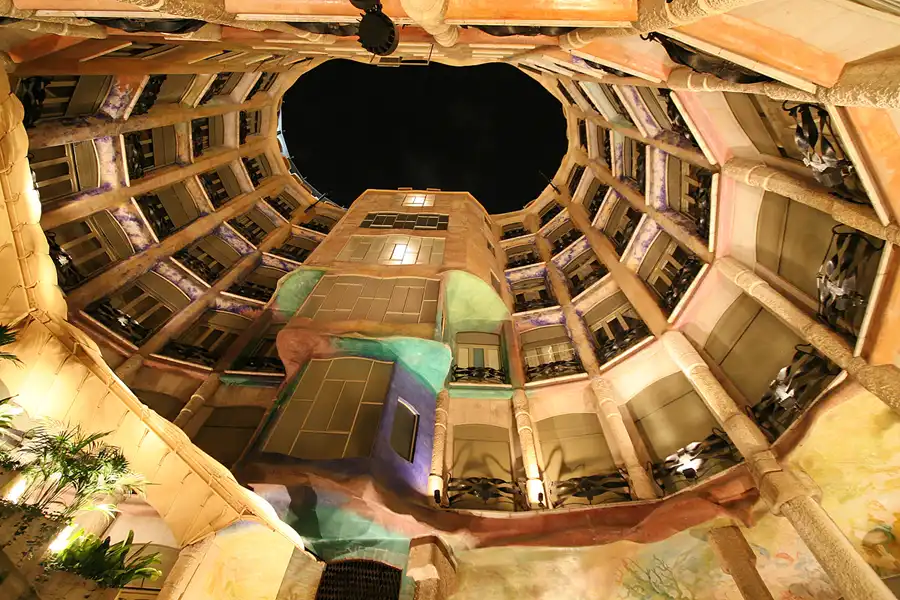 042 | 2006 | Barcelona | Casa Mila – La Pedrera (Gaudi) | © carsten riede fotografie