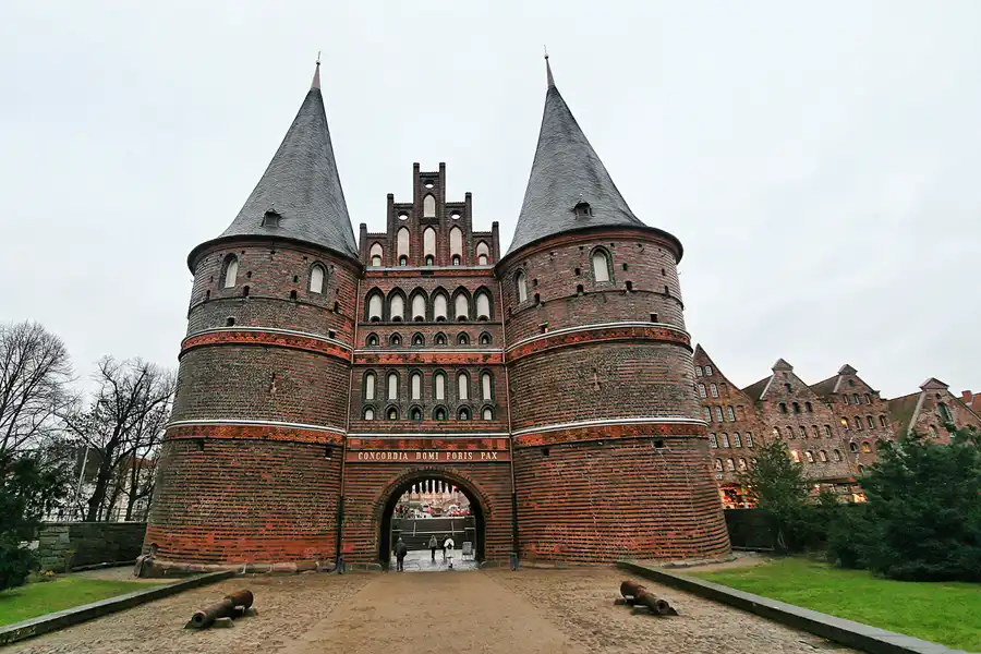 057 | 2006 | Lübeck | Holstentor | © carsten riede fotografie