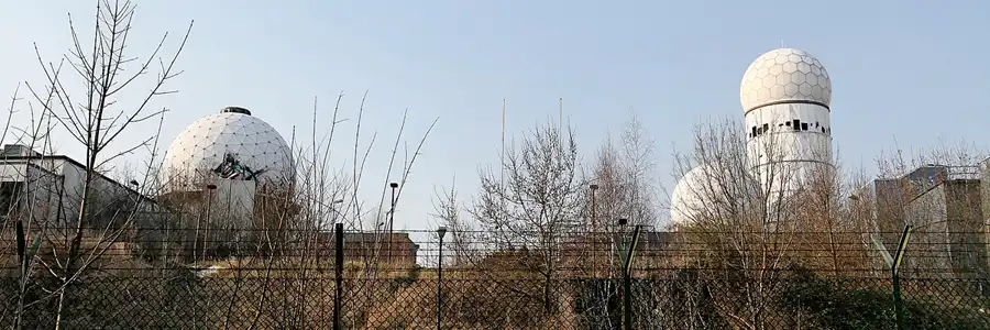 008 | 2007 | Berlin | Field Station Teufelsberg | © carsten riede fotografie