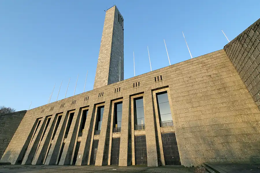 072 | 2007 | Berlin | Glockenturm am Olympiastadion | © carsten riede fotografie