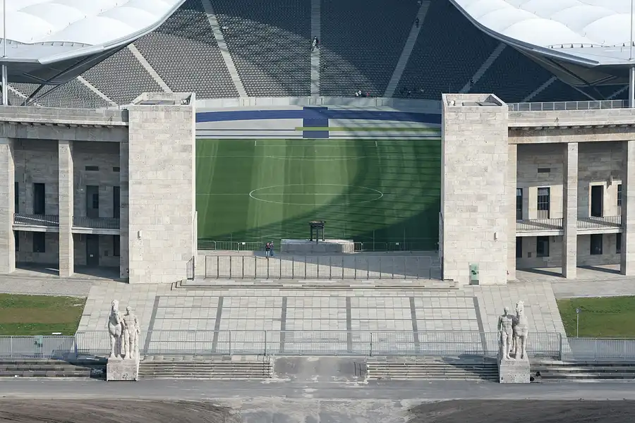 080 | 2007 | Berlin | Blick vom Glockenturm am Olympiastadion | © carsten riede fotografie