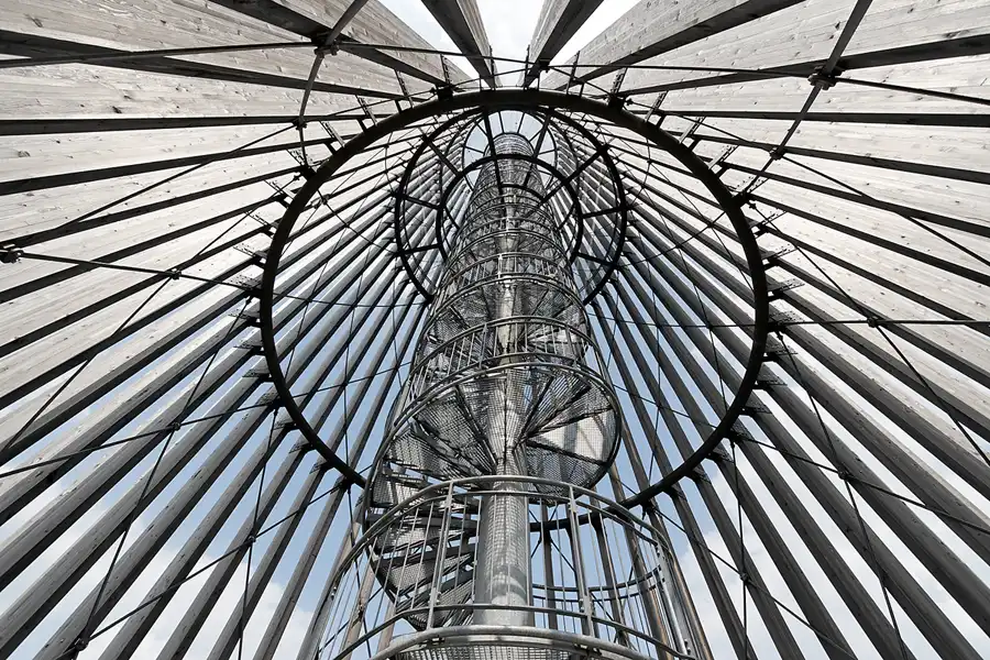 122 | 2007 | Zwenkau | Bistumshöhe | © carsten riede fotografie