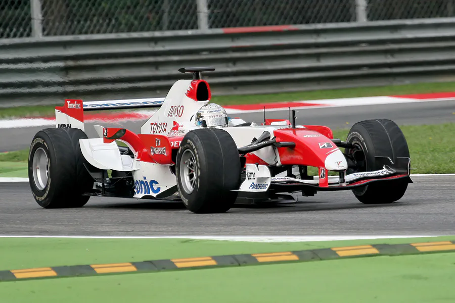 141 | 2007 | Monza | Toyota TF107 | Jarno Trulli | © carsten riede fotografie
