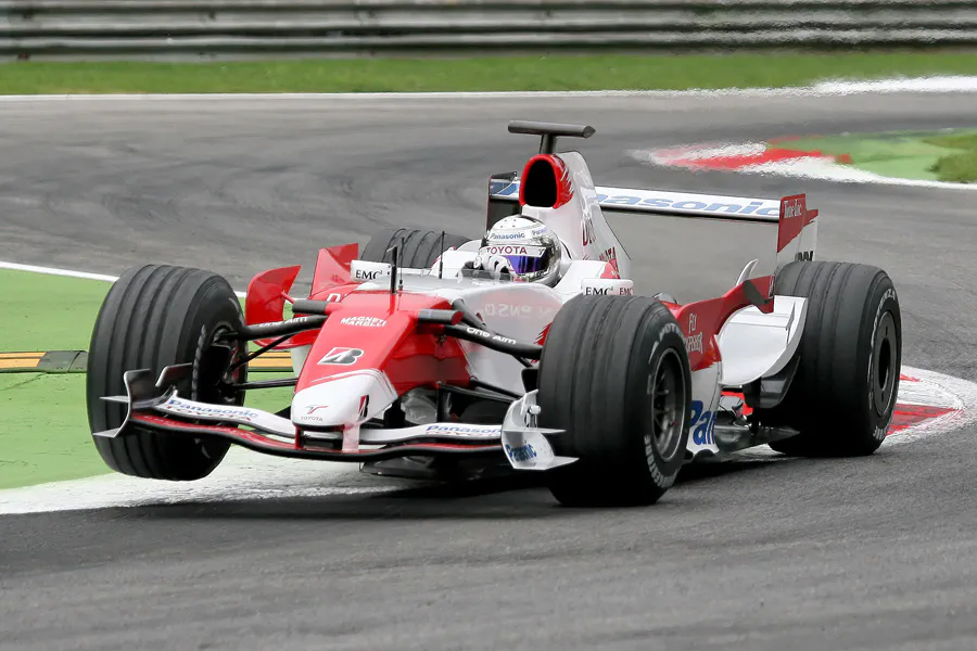 145 | 2007 | Monza | Toyota TF107 | Jarno Trulli | © carsten riede fotografie