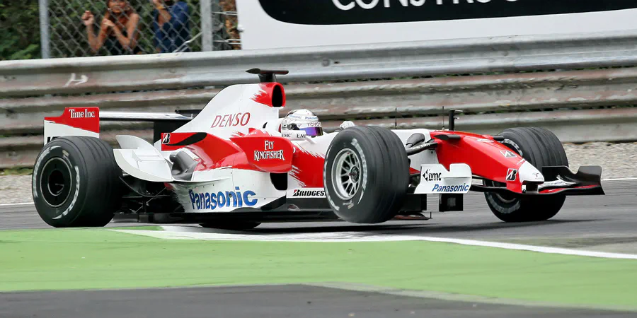 146 | 2007 | Monza | Toyota TF107 | Jarno Trulli | © carsten riede fotografie