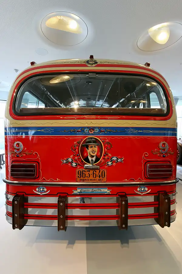 011 | 2007 | Stuttgart | Mercedes Benz Museum | © carsten riede fotografie