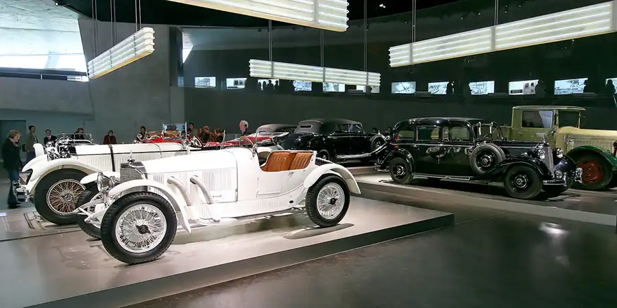 014 | 2007 | Stuttgart | Mercedes Benz Museum | © carsten riede fotografie