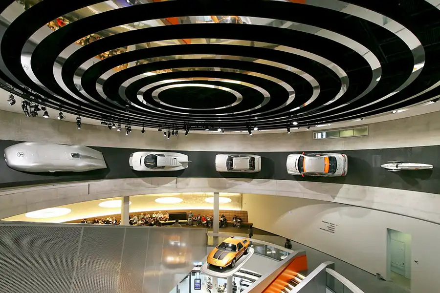 038 | 2007 | Stuttgart | Mercedes Benz Museum | © carsten riede fotografie