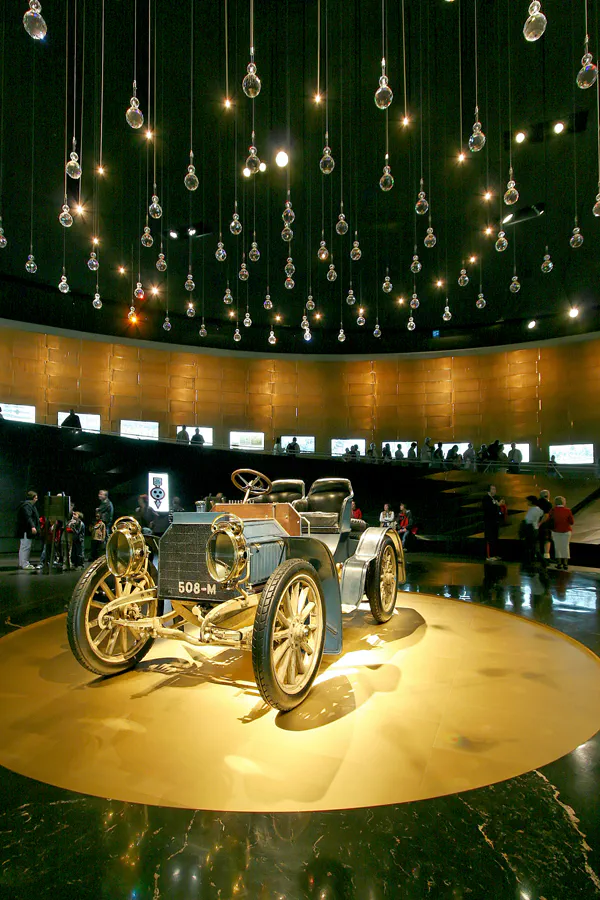 008 | 2007 | Stuttgart | Mercedes Benz Museum | © carsten riede fotografie