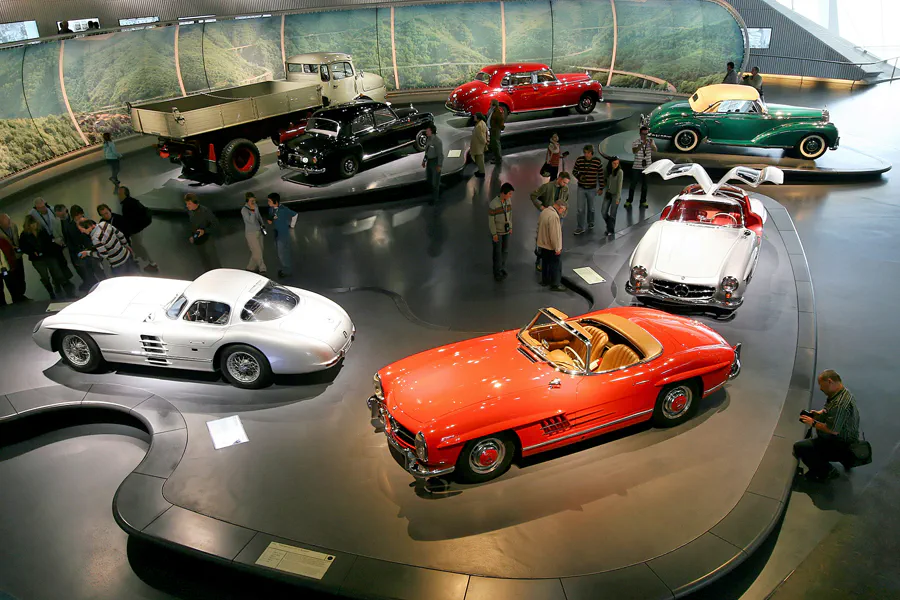 019 | 2007 | Stuttgart | Mercedes Benz Museum | © carsten riede fotografie