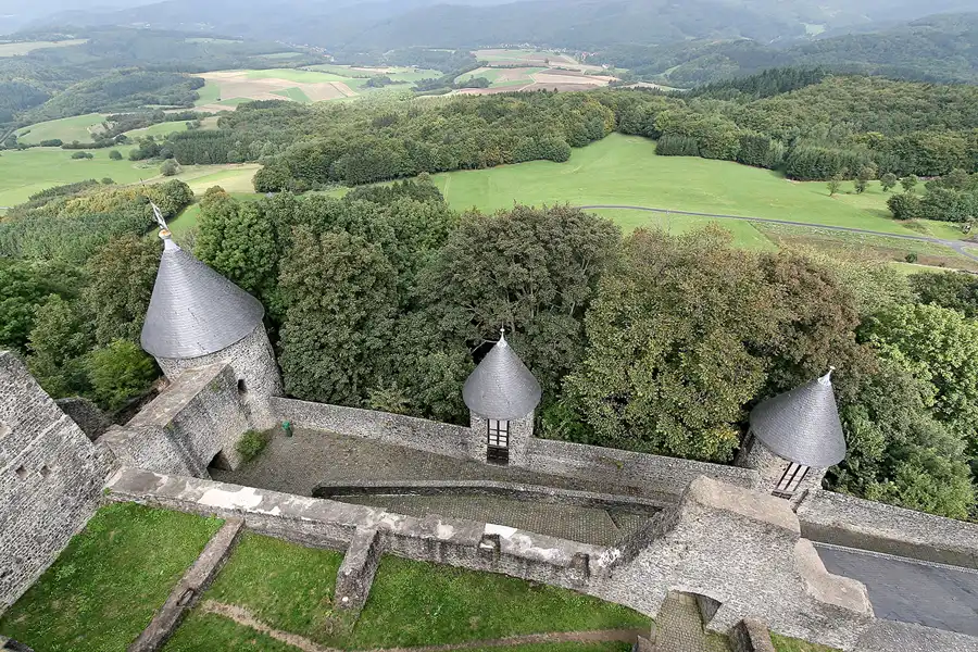 015 | 2007 | Nürburg | Burgruine | © carsten riede fotografie