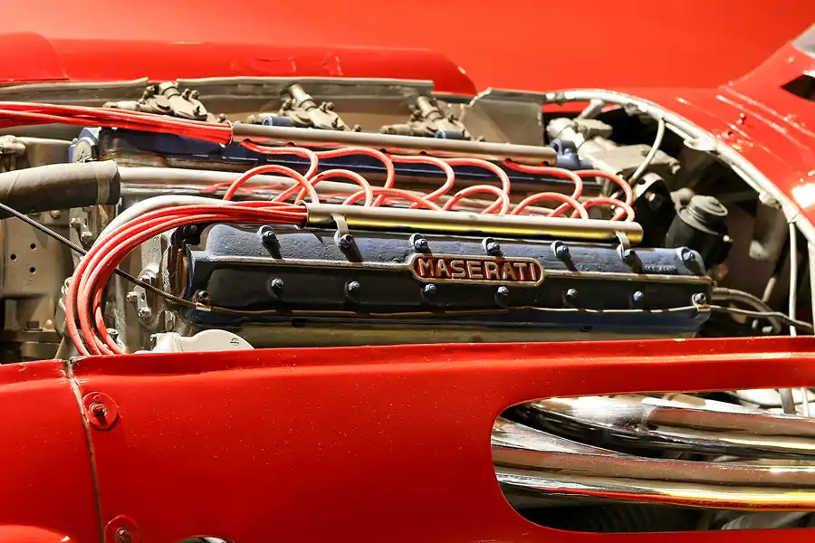 015 | 2007 | Stavelot | Abbaye De Stavelot – Musee Du Circuit De Spa-Francorchamps – Maserati 250F | © carsten riede fotografie