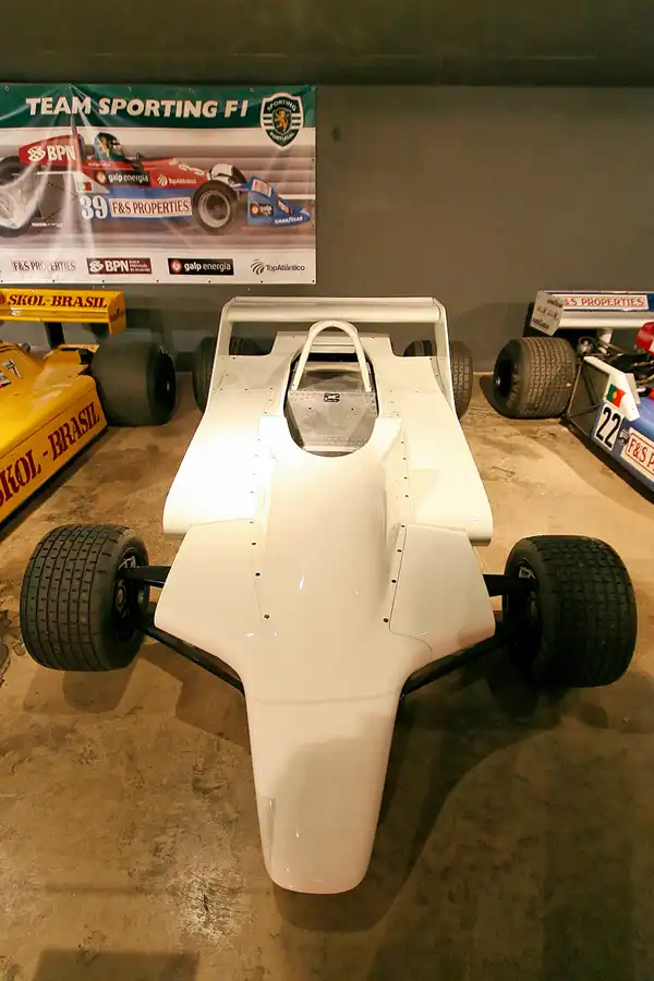 028 | 2007 | Stavelot | Abbaye De Stavelot – Musee Du Circuit De Spa-Francorchamps – Kauhsen-Cosworth WK1 | © carsten riede fotografie