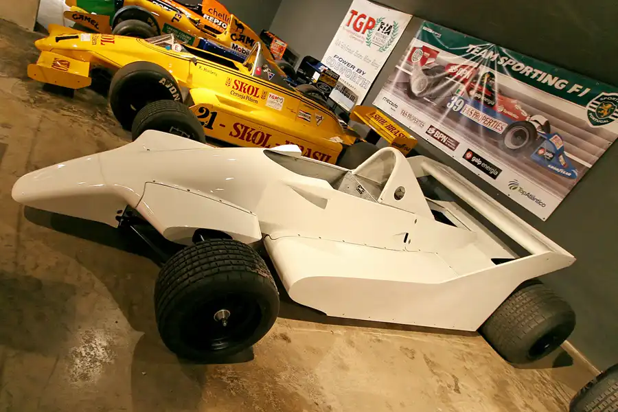 032 | 2007 | Stavelot | Abbaye De Stavelot – Musee Du Circuit De Spa-Francorchamps – Kauhsen-Cosworth WK1 | © carsten riede fotografie