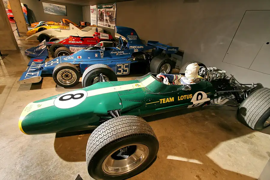 036 | 2007 | Stavelot | Abbaye De Stavelot – Musee Du Circuit De Spa-Francorchamps – Lotus-Cosworth 49 | © carsten riede fotografie