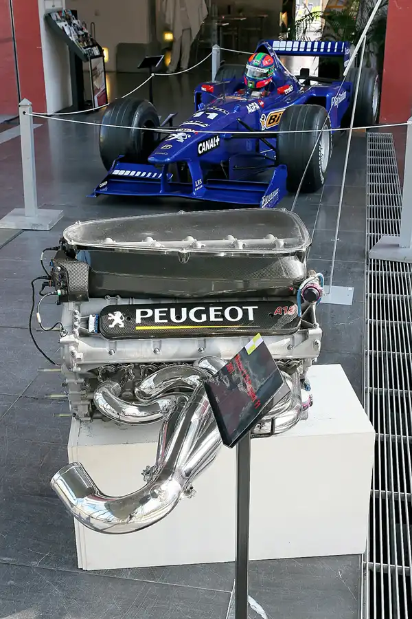 043 | 2007 | Stavelot | Abbaye De Stavelot – Musee Du Circuit De Spa-Francorchamps – Peugeot A18 | © carsten riede fotografie