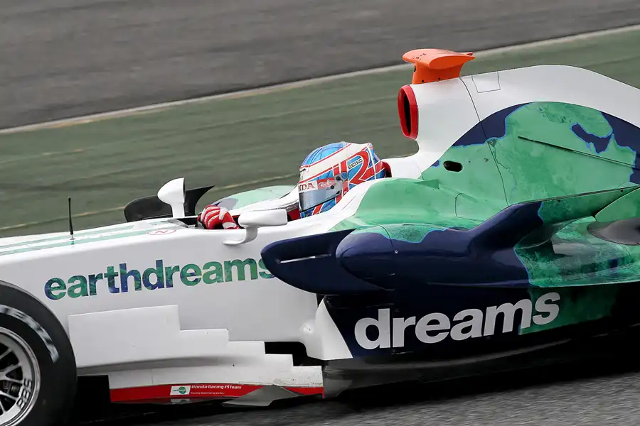 085 | 2008 | Barcelona | Honda RA108 | Jenson Button | © carsten riede fotografie