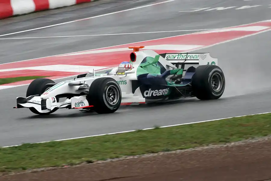 091 | 2008 | Barcelona | Honda RA108 | Alexander Wurz | © carsten riede fotografie