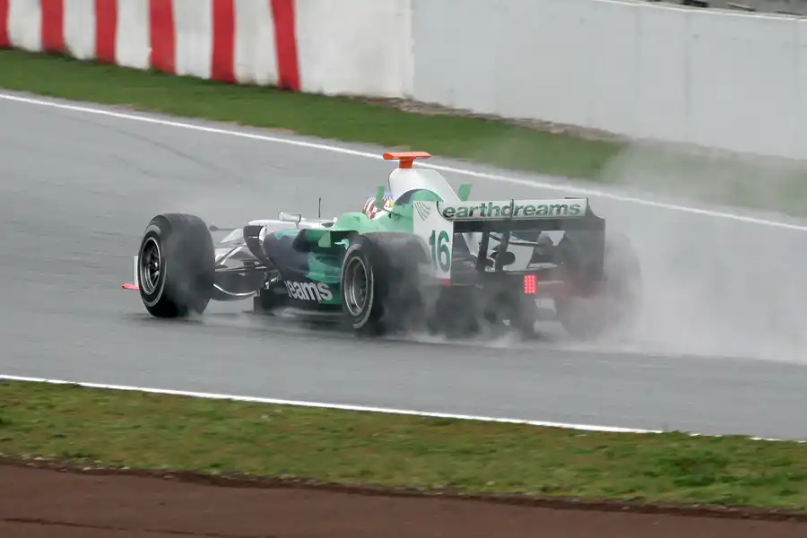 093 | 2008 | Barcelona | Honda RA108 | Alexander Wurz | © carsten riede fotografie