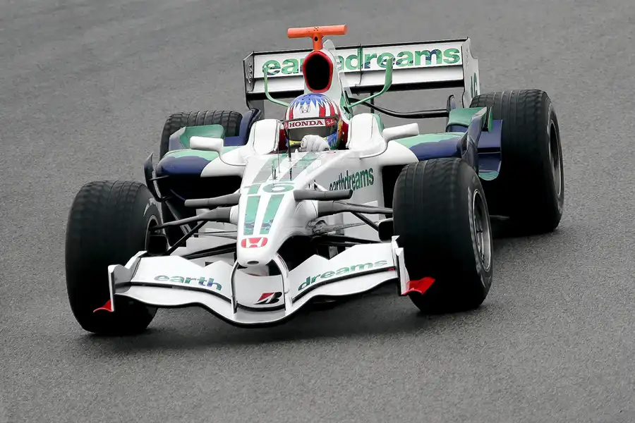 095 | 2008 | Barcelona | Honda RA108 | Alexander Wurz | © carsten riede fotografie