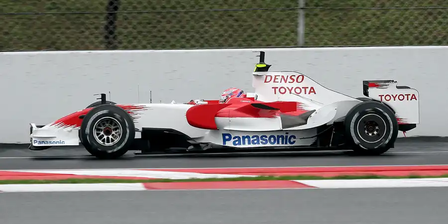 202 | 2008 | Barcelona | Toyota TF108 | Kamui Kobayashi | © carsten riede fotografie