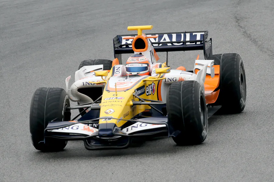 162 | 2008 | Barcelona | Renault R28 | Nelson Piquet Jr. | © carsten riede fotografie