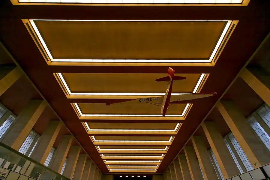 004 | 2008 | Berlin | Flughafen Tempelhof | © carsten riede fotografie